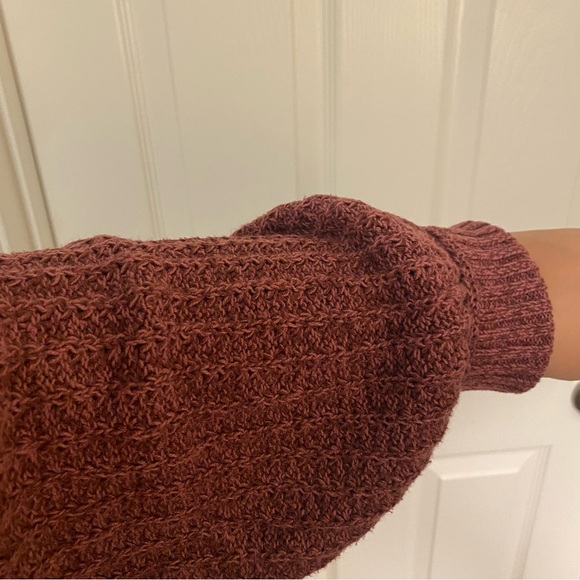 American Eagle Burgundy Cardigan - Picture 6 of 6